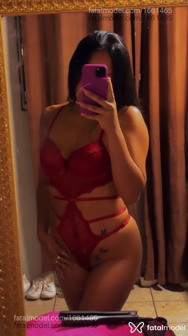 Acompanhante mulher morena (o) de olhos castanhos - Ellem Leão Acompanhante mulher morena (o) de olhos castanhos - Ellem Leão