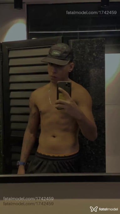 Acompanhante homem morena (o) de olhos pretos em Caruaru - THIAGO