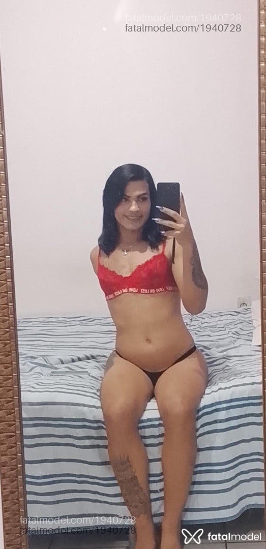 Acompanhante mulher trans morena (o) de olhos castanhos em Natal Acompanhante mulher trans morena (o) de olhos castanhos em Natal - Maryna Meirelles