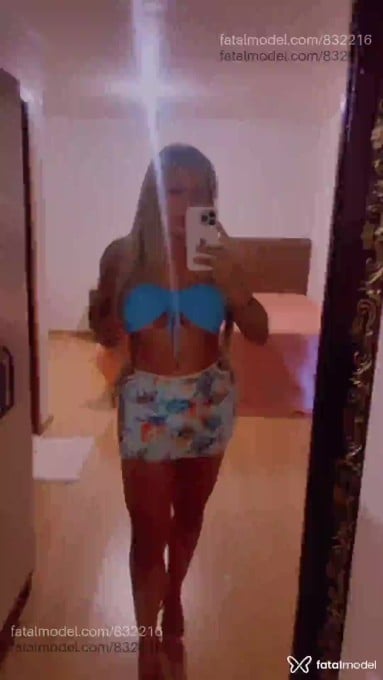 Acompanhante mulher loira (o) de olhos mel em Dois Vizinhos - Nicole Araújo