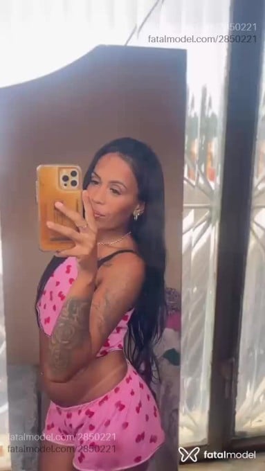 Acompanhante mulher morena (o) de olhos castanhos em Juiz de Fora - Diana
