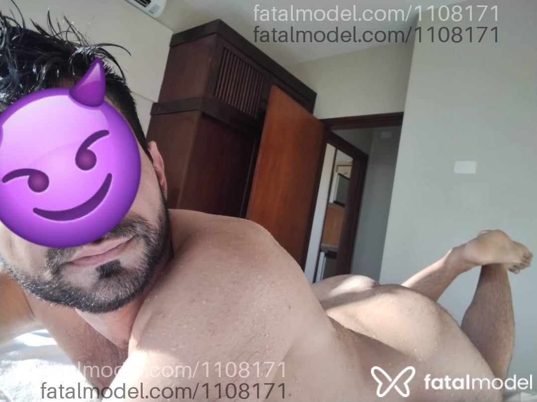 Acompanhante homem morena (o) de olhos castanhos em Laranjeiras do Sul - PassivoDiscreto
