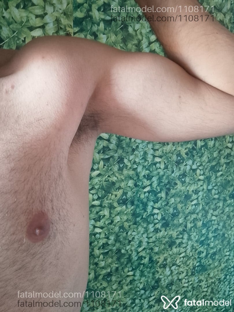 Acompanhante homem morena (o) de olhos castanhos em Laranjeiras do Sul - PassivoDiscreto