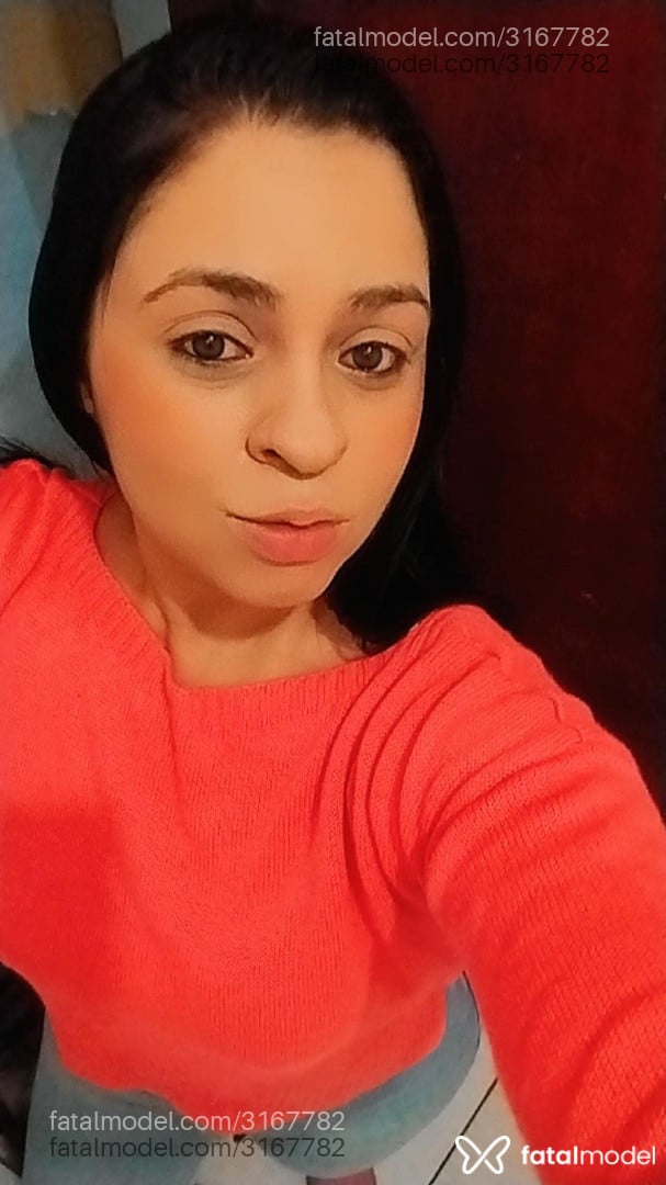 Acompanhante mulher morena (o) de olhos castanhos em Virtual Acompanhante mulher morena (o) de olhos castanhos em Virtual - Lilaa