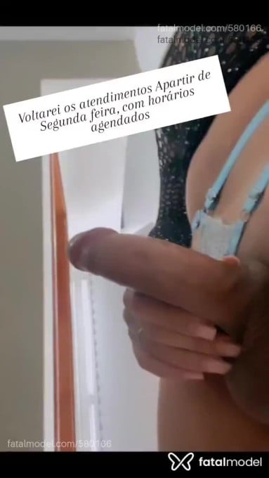 Acompanhante mulher trans morena (o) de olhos castanhos em Passos - Luana