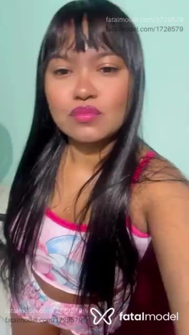 Acompanhante mulher morena (o) de olhos pretos em Brasília - Maria Clara