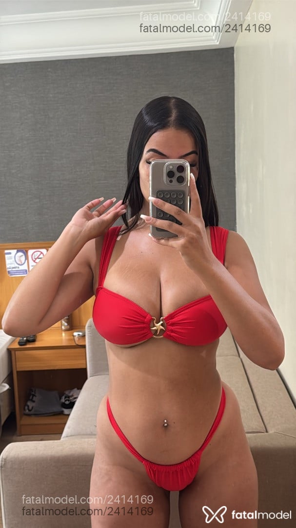 Acompanhante mulher com cabelo castanho de olhos castanhos em Belo Horizonte - Bella Fantini