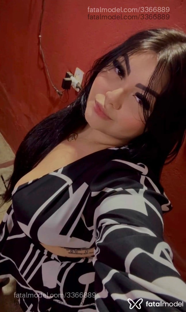 Acompanhante mulher morena (o) de olhos mel em Icó Acompanhante mulher morena (o) de olhos mel em Icó - Araújo