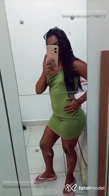 Acompanhante mulher morena (o) de olhos castanhos em Goiânia - índiapara