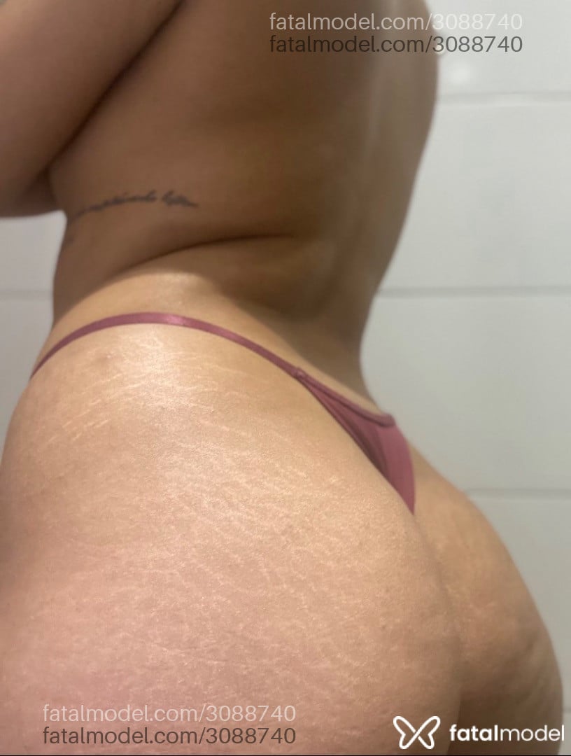 Acompanhante mulher morena (o) de olhos castanhos em Abaeté - Luna