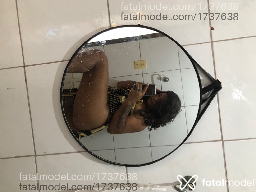 Acompanhante mulher trans morena (o) de olhos castanhos em Feira de Santana Acompanhante mulher trans morena (o) de olhos castanhos em Feira de Santana - Bezerrinhagulosa
