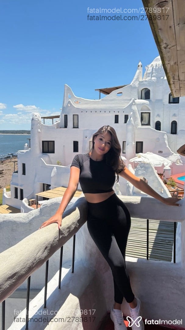 Acompanhante mulher morena (o) de olhos castanhos em Rio de Janeiro Acompanhante mulher morena (o) de olhos castanhos em Rio de Janeiro - Rubi Perez