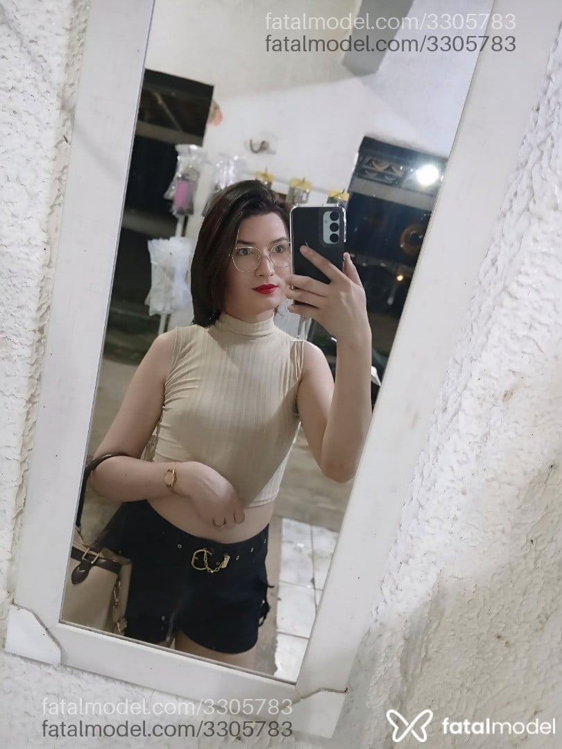 Acompanhante mulher trans com cabelo castanho de olhos mel em Irauçuba Acompanhante mulher trans com cabelo castanho de olhos mel em Irauçuba - Alana Bittencourt