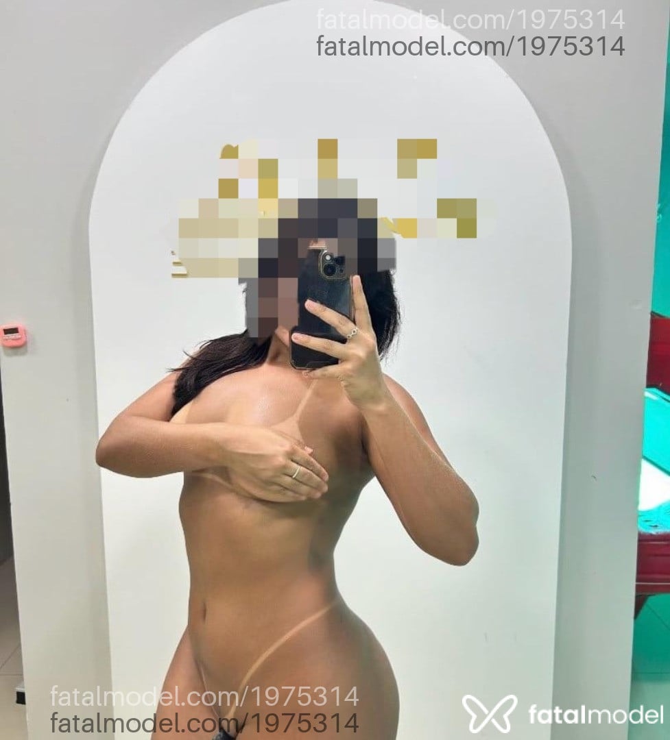Acompanhante mulher morena (o) de olhos pretos em Três Lagoas - Iza