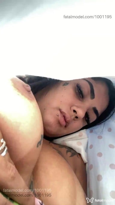 Acompanhante mulher morena (o) de olhos verdes - Beatriz Acompanhante mulher morena (o) de olhos verdes - Beatriz