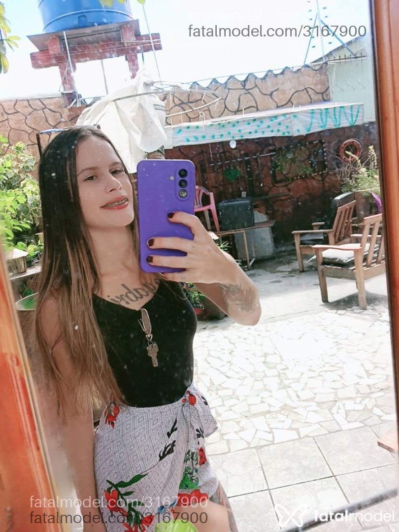 Acompanhante mulher loira (o) de olhos pretos em Rio Branco - Karen