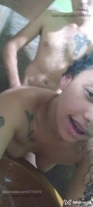 Acompanhante mulher com cabelo colorido de olhos castanhos em Guarapuava Acompanhante mulher com cabelo colorido de olhos castanhos em Guarapuava - Pesseguinha