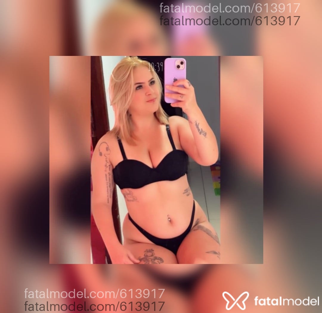 Acompanhante mulher loira (o) de olhos verdes em São Paulo Acompanhante mulher loira (o) de olhos verdes em São Paulo - Karina Ravachy