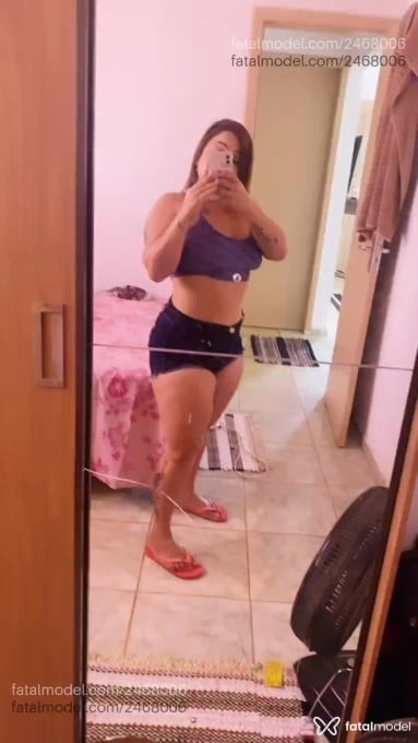 Acompanhante mulher ruiva (o) de olhos verdes - Esmeralda