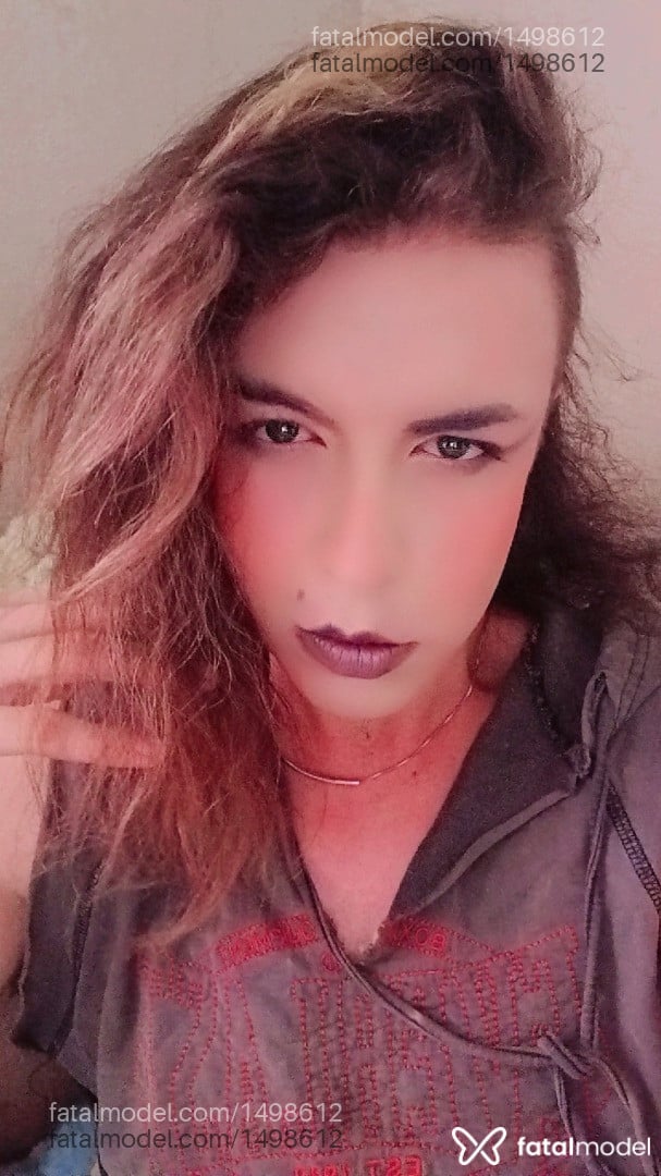 Acompanhante homem com cabelo colorido de olhos castanhos em Araraquara - Lord Bodyhot