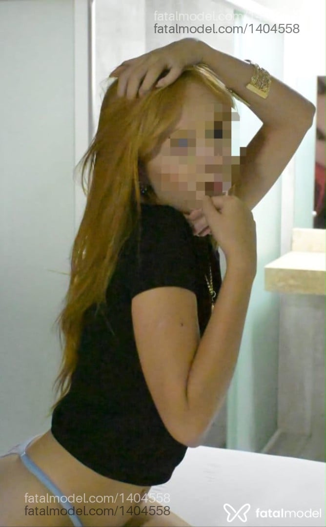 Acompanhante mulher loira (o) de olhos mel - Gabi Alves Acompanhante mulher loira (o) de olhos mel - Gabi Alves