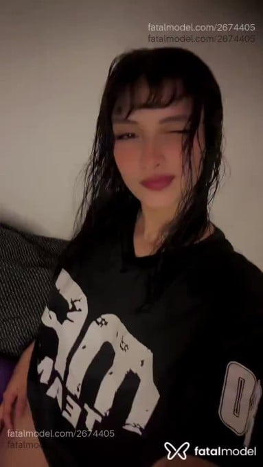 Acompanhante mulher morena (o) de olhos castanhos - Sofia Acompanhante mulher morena (o) de olhos castanhos - Sofia