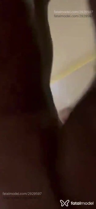 Acompanhante homem morena (o) de olhos pretos - índio Acompanhante homem morena (o) de olhos pretos - índio
