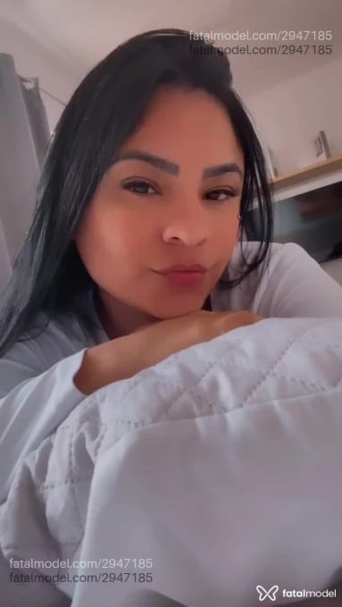 Acompanhante mulher morena (o) de olhos pretos - Larissa Acompanhante mulher morena (o) de olhos pretos - Larissa
