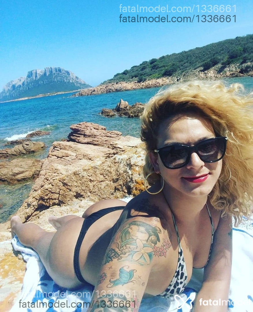 Acompanhante mulher trans loira (o) de olhos castanhos em Ipojuca Acompanhante mulher trans loira (o) de olhos castanhos em Ipojuca - Danielle