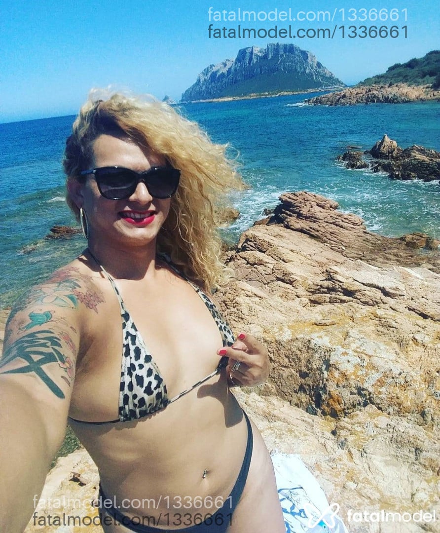Acompanhante mulher trans loira (o) de olhos castanhos em Ipojuca Acompanhante mulher trans loira (o) de olhos castanhos em Ipojuca - Danielle