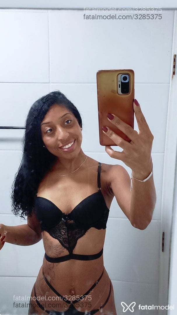 Acompanhante mulher com cabelo castanho de olhos castanhos em Sorocaba - Lala Negra