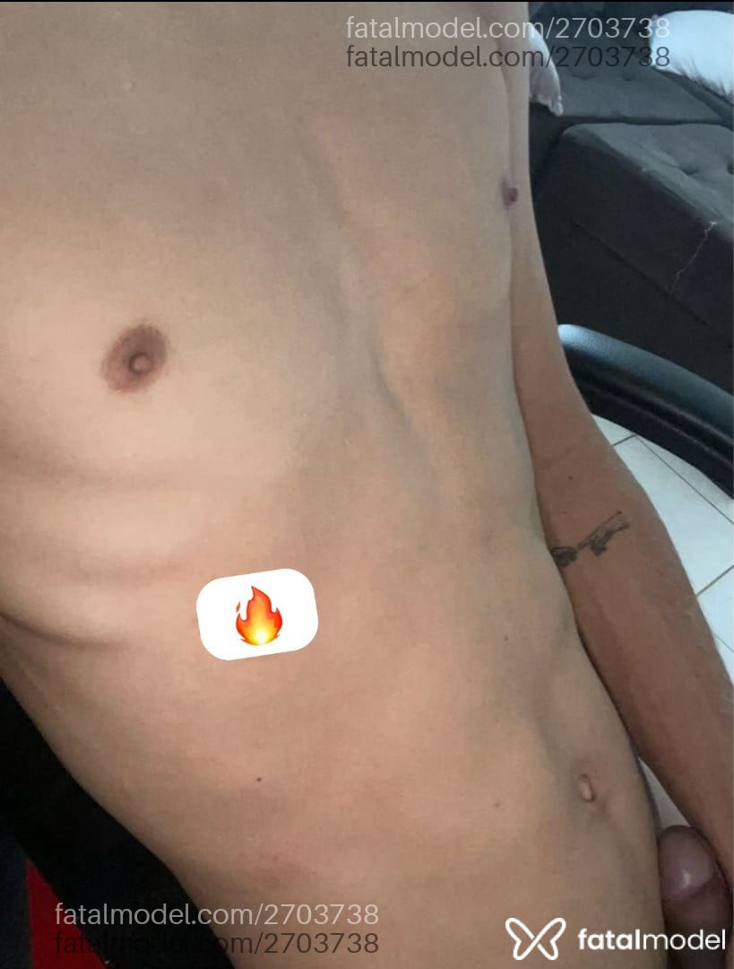 Acompanhante homem com cabelo castanho de olhos castanhos em Juína - Kayozin