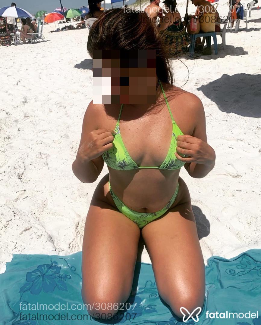 Acompanhante mulher com cabelo castanho de olhos castanhos em Niterói Acompanhante mulher com cabelo castanho de olhos castanhos em Niterói - Charlotte