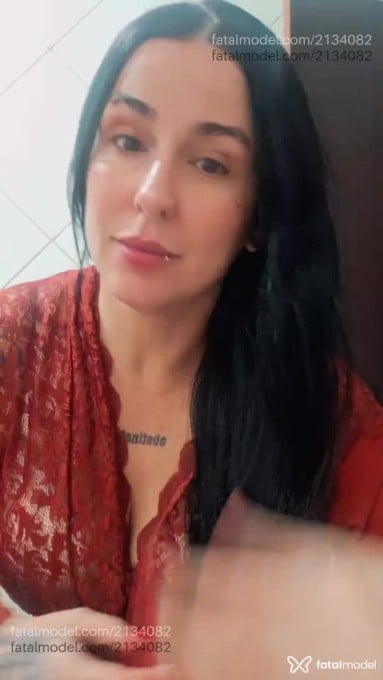 Acompanhante mulher com cabelo castanho de olhos mel - Priv Morena Acompanhante mulher com cabelo castanho de olhos mel - Priv Morena