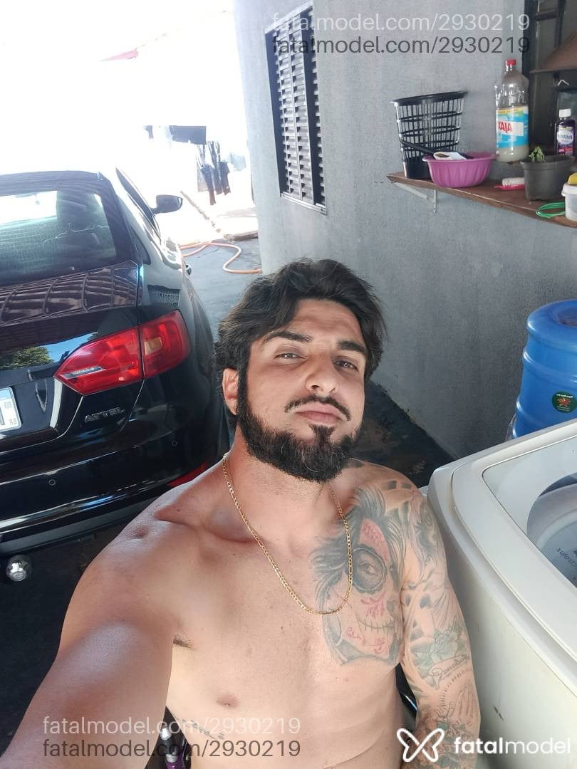 Acompanhante homem morena (o) de olhos mel - Hassan