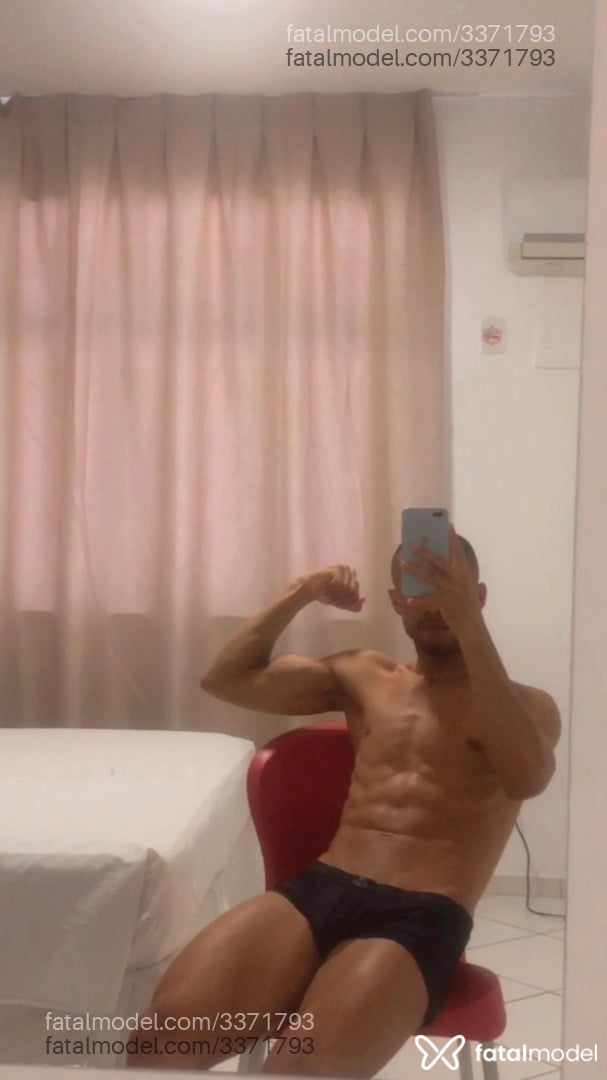 Acompanhante homem morena (o) de olhos castanhos em Itabuna Acompanhante homem morena (o) de olhos castanhos em Itabuna - Nix Baiano