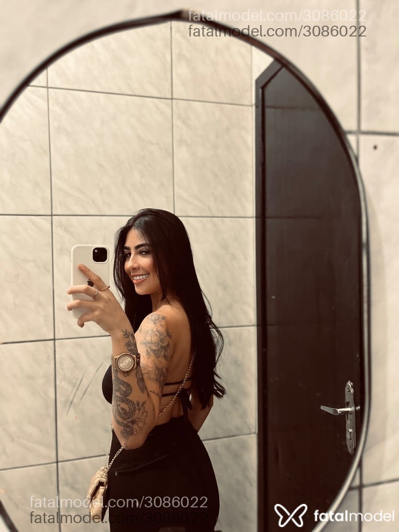 Acompanhante mulher morena (o) de olhos castanhos em Nova Mutum - Angel