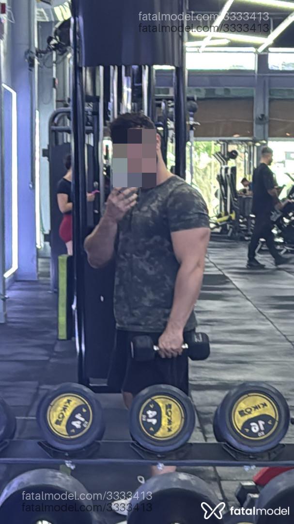 Acompanhante homem com cabelo castanho de olhos castanhos em Florianópolis - Diego Costa