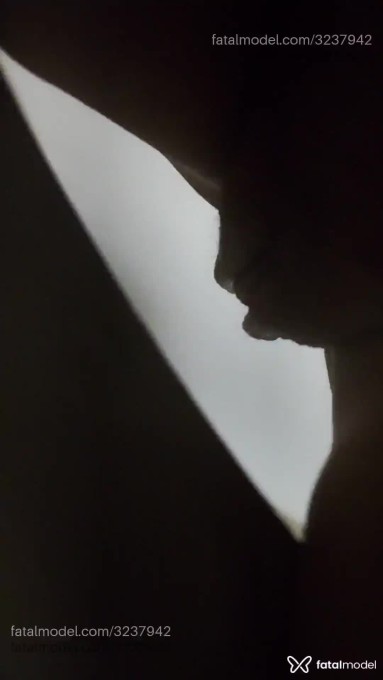 Acompanhante mulher morena (o) de olhos pretos - Lendária Acompanhante mulher morena (o) de olhos pretos - Lendária