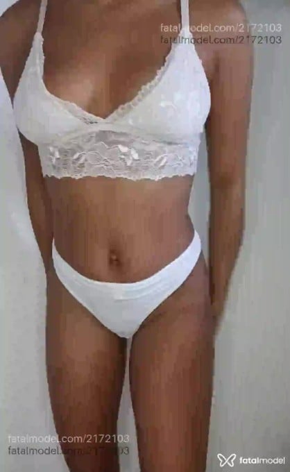 Acompanhante mulher loira (o) de olhos castanhos em Volta Redonda - Hache