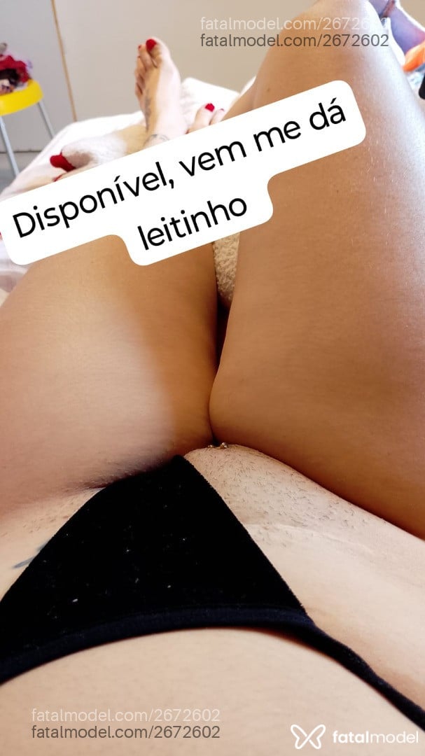 Acompanhante mulher com cabelo castanho de olhos mel em Virtual - Heloísa