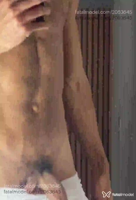 Acompanhante homem morena (o) de olhos pretos em Virtual - Estevan