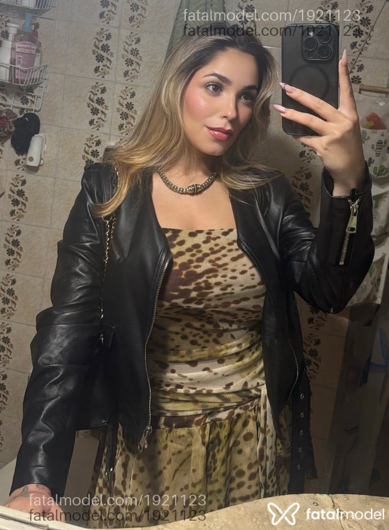 Acompanhante mulher loira (o) de olhos mel em São Paulo - Alice