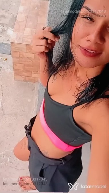 Acompanhante mulher morena (o) de olhos pretos - Maria