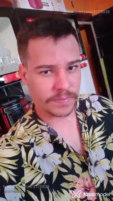Acompanhante homem morena (o) de olhos castanhos em Marília Acompanhante homem morena (o) de olhos castanhos em Marília - Diogo