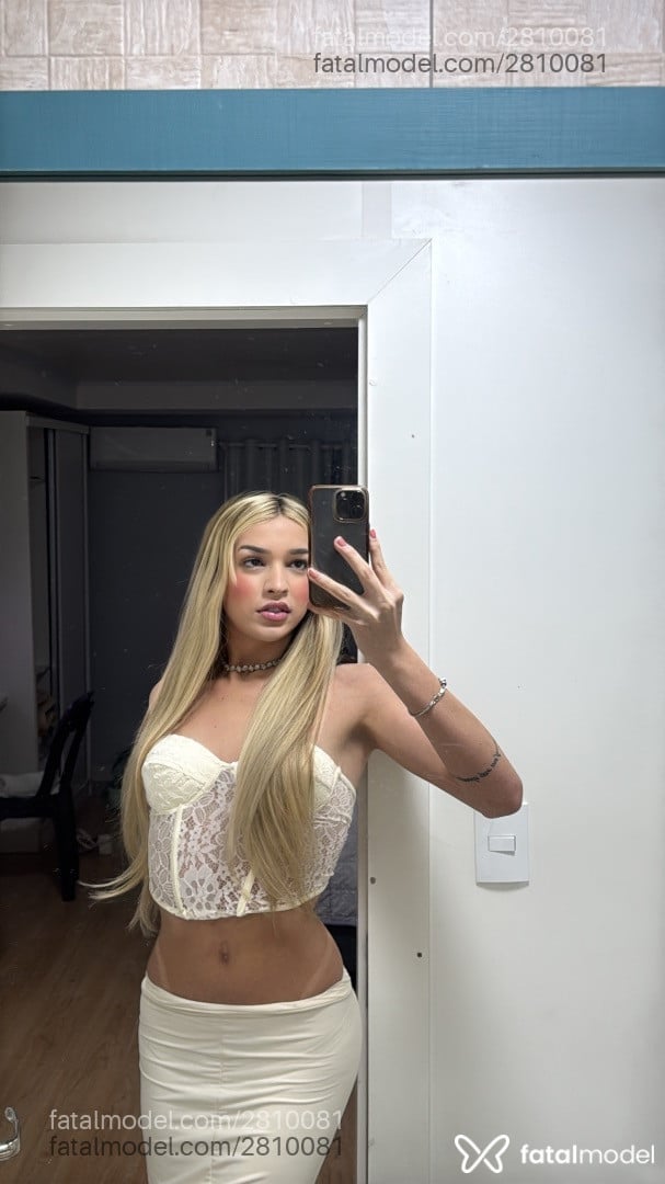 Acompanhante mulher trans morena (o) de olhos castanhos em Chapecó - Isabelle Sousa