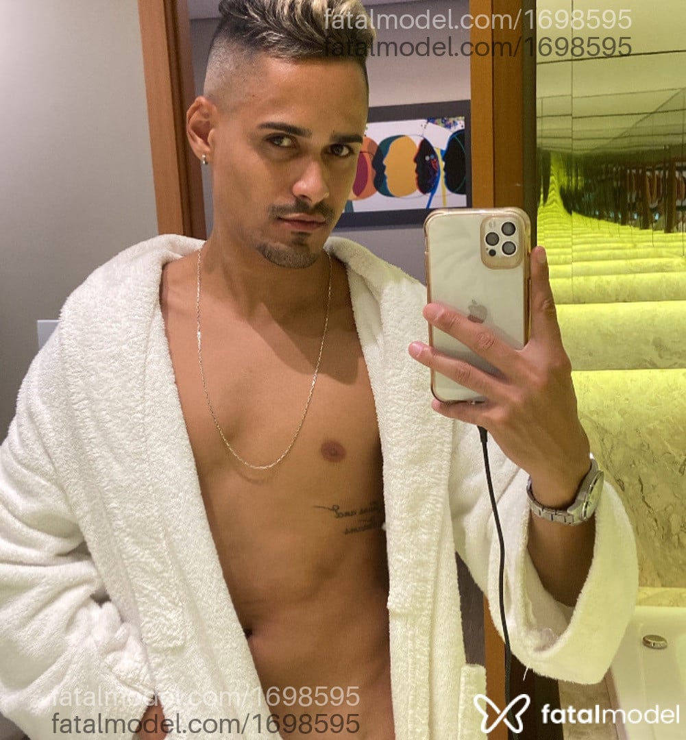 Acompanhante homem morena (o) de olhos castanhos em Montes Claros - Guilherme