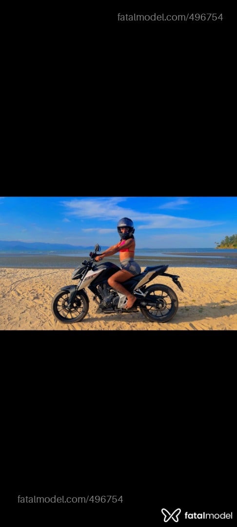 Acompanhante travesti morena (o) de olhos castanhos em Caraguatatuba Acompanhante travesti morena (o) de olhos castanhos em Caraguatatuba - Michelly Battaglin
