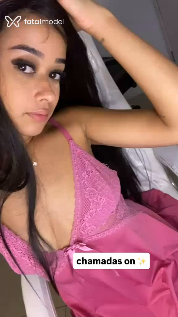 Acompanhante mulher morena (o) de olhos castanhos - Leticia Angel