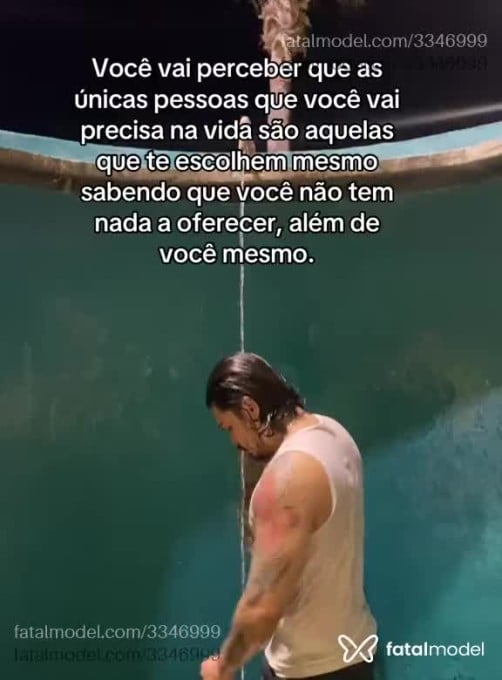 Acompanhante homem com cabelo castanho de olhos mel em Natal Acompanhante homem com cabelo castanho de olhos mel em Natal - Danilo Dutra